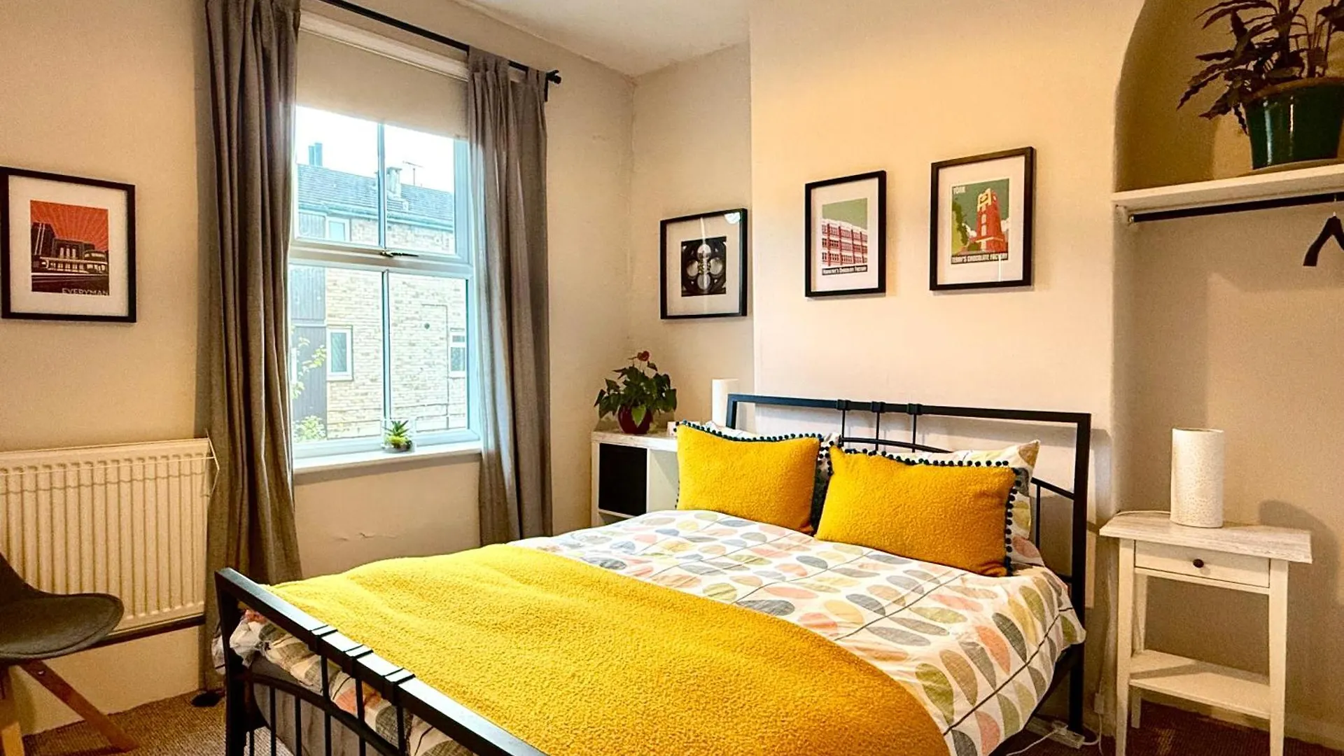 Holiday home Comfy Home Within City Wall, 10 Mins Walk To Centre, Attractions & Railway Station York